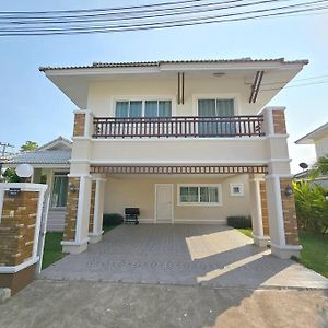 Apartamento Cozy Two Stories House The City - 93 Chiang Mai Exterior photo