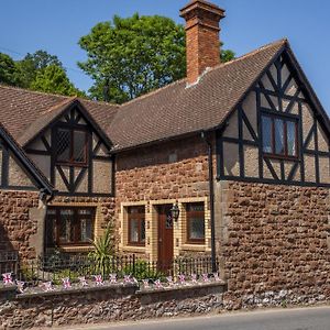 Two Grooms Cottage Dunster Exterior photo