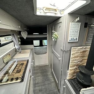 Hotel Retro Camper Hire Ltd Campervan Hire Company "Travel Throughout Ireland " Dublín Exterior photo