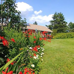 Apartamento Spacious Country Retreat Close To Town And Nature, Sylvana Farm Vt Montpelier Exterior photo