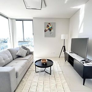 Apartamento The River At Parramatta Wif Free Parking Sídney Exterior photo