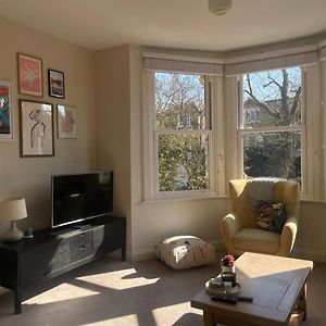 Apartamento Bright, Cosy Flat Near Richmond Isleworth Exterior photo