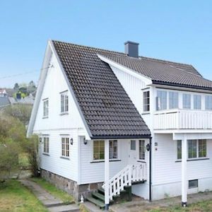 Apartamento Familievennlig Med Hage Og Fjordutsikt Horten Exterior photo