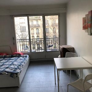 Apartamento Beautiful Studio Next To Metro París Exterior photo