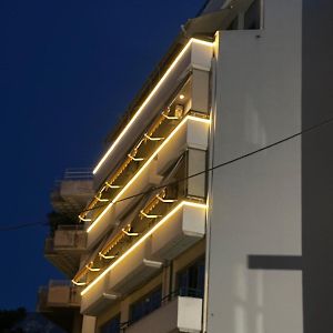 Cozy Apartments Near The Port Of El Pireo Exterior photo