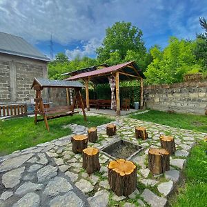 Redrosee Guest House Dilijan Exterior photo