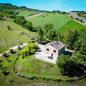 Il Casale Di Giovanna Hostal Offida Exterior photo