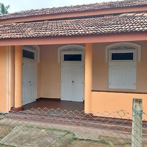 Colonial Cottage Thalahena Negombo Exterior photo