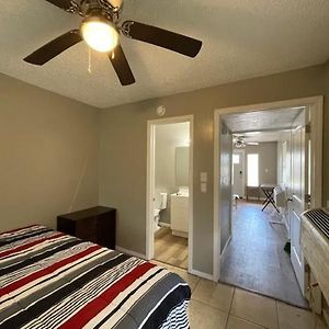 One Bed 1 Bath With Full Kitchen Near Fort Sill Lawton Exterior photo