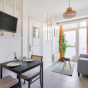 Apartamento Beautiful Studio In The 15 District París Exterior photo