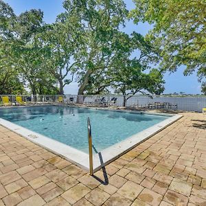 Mary Esther Condo With Pool And Beach Access! Exterior photo