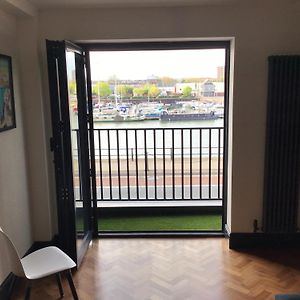 Duplex Apartment Harbourside City Centre With Free Parking Bristol Exterior photo