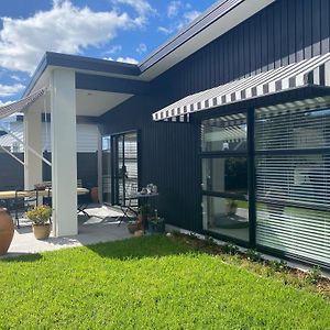 Coastal Delight - Close To The Beach And Shops Villa Papamoa Exterior photo