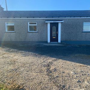 Sea View Cottage Clonmany Exterior photo