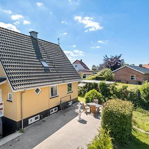 3 Bedroom Nice Home In Højby Exterior photo