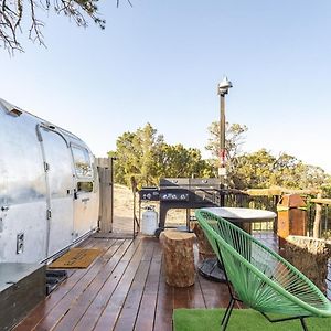 Silver Bullet Airstream at El Mistico Villa Nogal Exterior photo