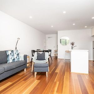 Apartamento On Forbes Apt 4 Mins To Canberra Centre Exterior photo