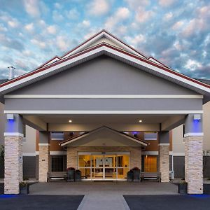 Holiday Inn Express Hotel & Suites Brattleboro, An Ihg Hotel Exterior photo