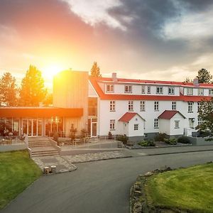 Gistihúsið - Lake Hotel Egilsstadir Exterior photo