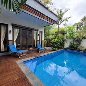 Ramantika Sunset Bay Villa Nusa Dua  Exterior photo