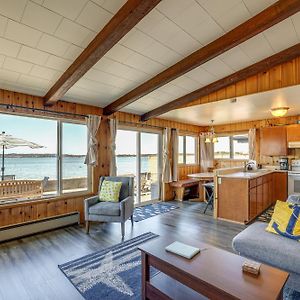 Birch Bay Oceanfront Cottage With Patio And Views! Blaine Exterior photo