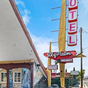 Sky Palm Motel - Orange Exterior photo