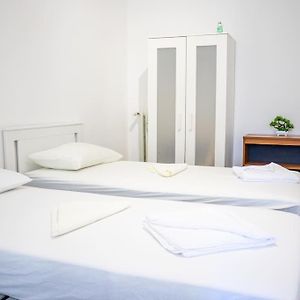 Apartamento Cleverflat, Center And Fiumicino Link Roma Exterior photo