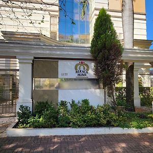 Apartamento Flat Elegante Central Londrina Exterior photo