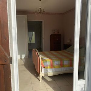 Apartamento Belle Chambre Spacieuse Et Lumineuse Avec Un Lit 2 Personnes, Sdb Et Wc Prives Libourne Exterior photo