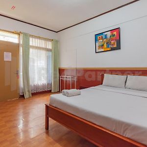 Seruni Guest House Near Alun Alun Lembang Mitra Reddoorz Exterior photo