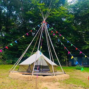 Hotel Goldings Farm Bell Tent Camping Hertford Exterior photo