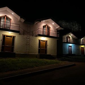 Hotel Cascade Jermuk Exterior photo