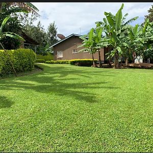 Stellas Villa Marangu Exterior photo