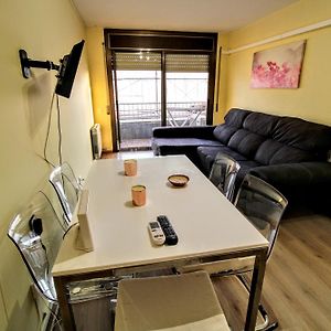 Apartamento Cosy And Sunny Flat Near Barcelona Mollet del Vallès Exterior photo