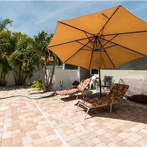 Beach Pleasures Pool Home - Monthly Vacation Rental Clearwater Beach Exterior photo