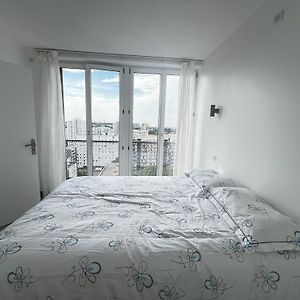 Apartamento Chambre Serein Avec Chaleur Sino-Parisienne, 7 Min A Pied Du Metro Rosny-sous-Bois Exterior photo