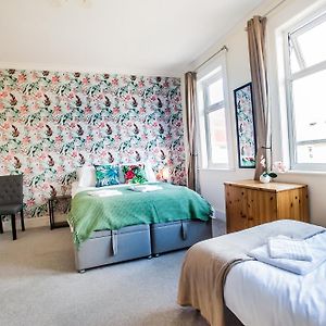 Apartamento Kingston Central Garden House With Free Parking Kingston upon Thames  Exterior photo