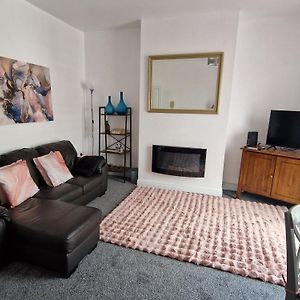 Apartamento Syringa Huddersfield Exterior photo