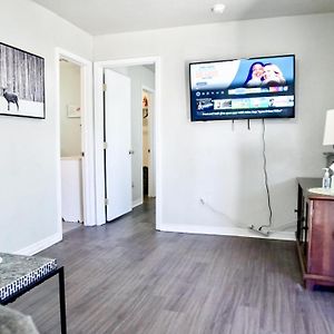 Affordable 1Br Studio W Wifi Smart Tv Tb Villa Oklahoma City Exterior photo