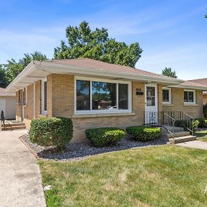 All The Comforts Of Home Bourbonnais Exterior photo