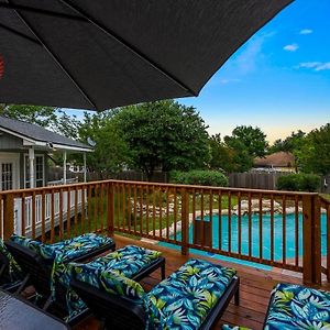 Serene Family Retreat King Beds Pool Hot Tub And Games Villa Cedar Park Exterior photo