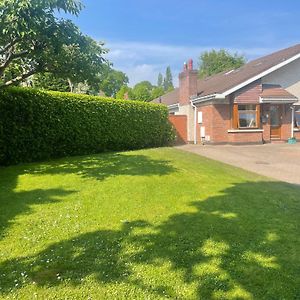 Large 5 Bedroom Home In Shankill South Dublin Dublín Exterior photo