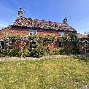 The Lavender House Villa Foulsham Exterior photo