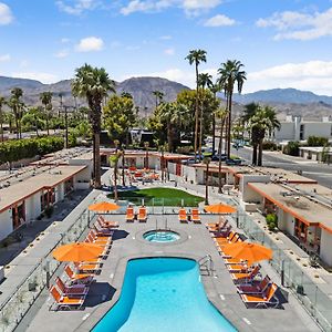 Mojave Resort - Adults Only Palm Desert Exterior photo