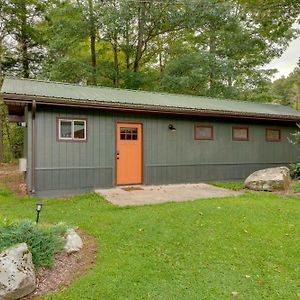 Cozy Hillsgrove Cabin Rental - Pet Friendly! Exterior photo