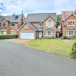 Rhuddlan Retreat By The River Villa Exterior photo