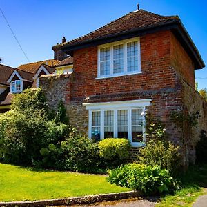 The Gazebo In Winchelsea Hostal Exterior photo