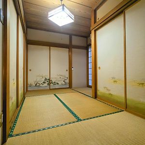 Apartamento Tatami House 3Minutes From Keisei Usui Station 35Minutes From Narita Airport 52 Minutes From Asakusa 50 Minutes From Oshiage 75Minutes From Ginza Sakura  Exterior photo