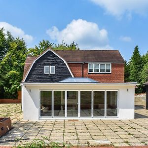 The Gables - Uk47818 Villa Merstham Exterior photo