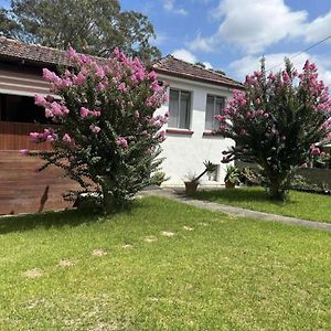 Mjed House Australia Bed and Breakfast Ingleburn Exterior photo